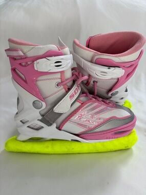 Girls' Multi-Size Adjustable Pink and White Ice Skates for growing feet